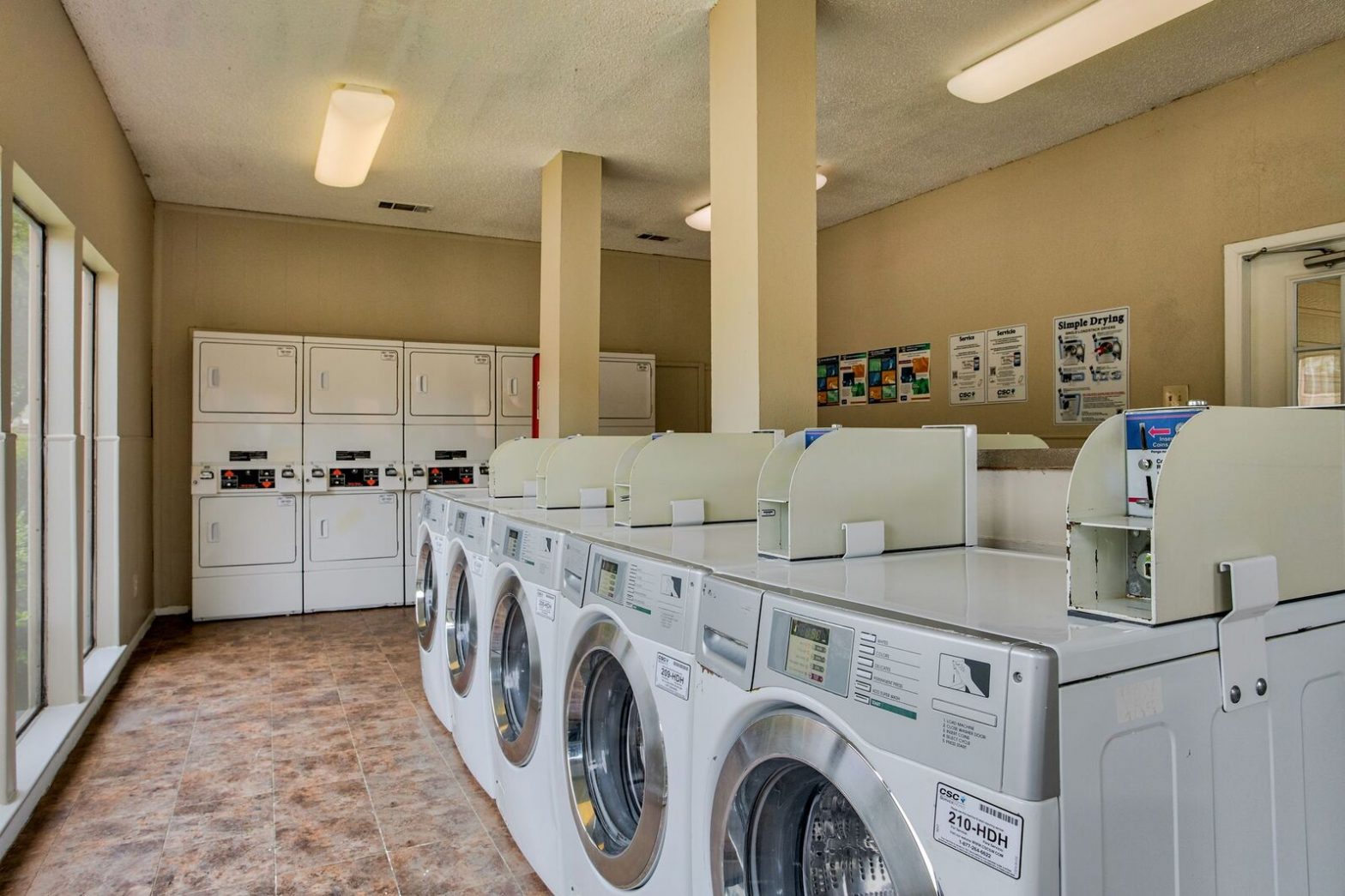 Creekside Village Apartments in Plano, TX